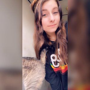 Meet your Posher, Karissa